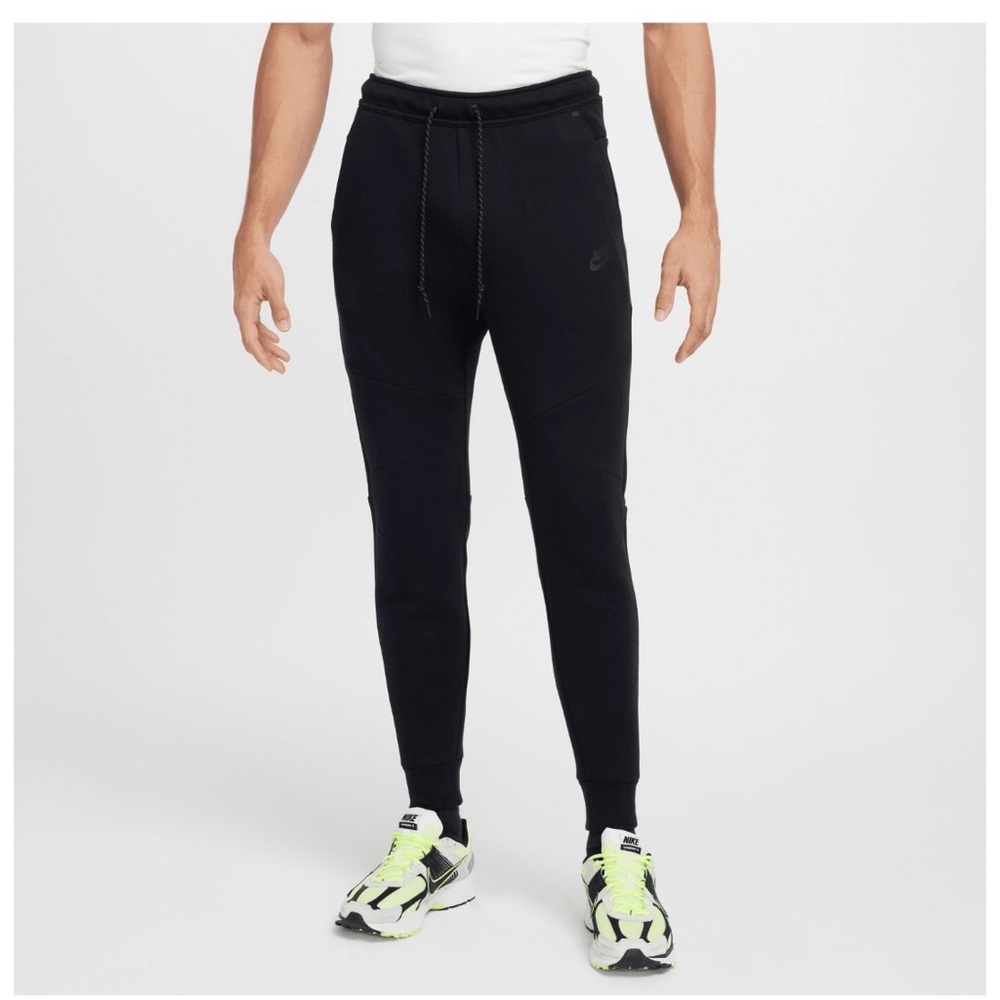 Nike Black Tapered Sweatpants with Drawcord